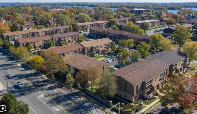 Building Photo - 47301 Delaire Landing Rd