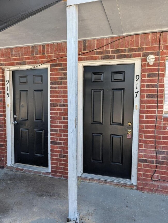 Photo - 915 S 15th St Unit 917 S. 15th Street