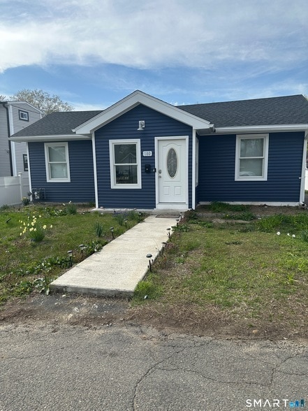 Building Photo - 180 Pleasantview Ave