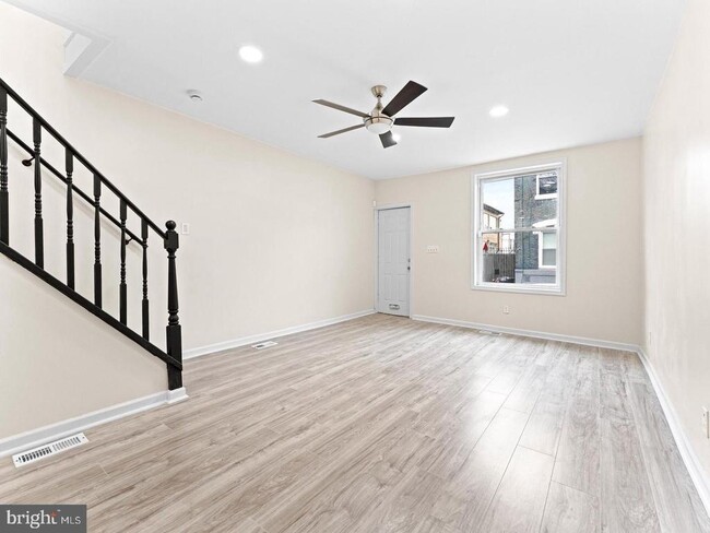 Photo - 2211 Pierce St