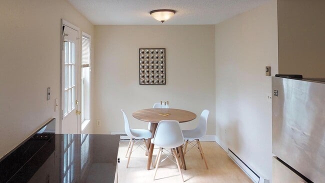 Photo - 3535 N Borthwick Ave