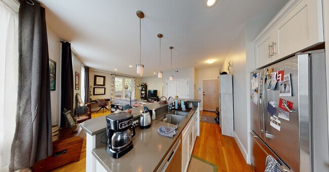 Photo - 166 Hampshire St Unit 3