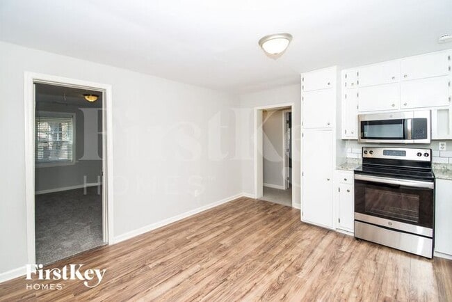 Photo - 3966 Oglesby Rd House