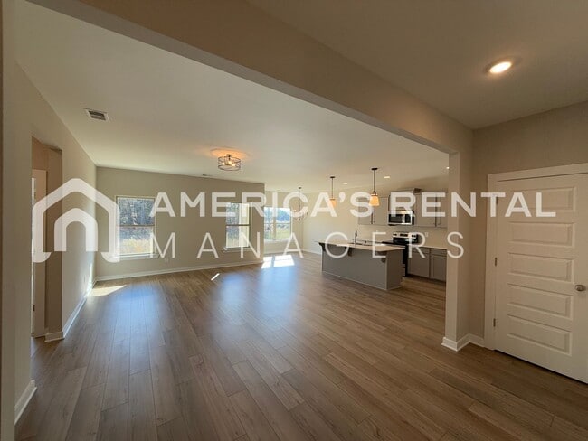 Photo - Home for rent in Riverside! View with 48 Hours Notice!