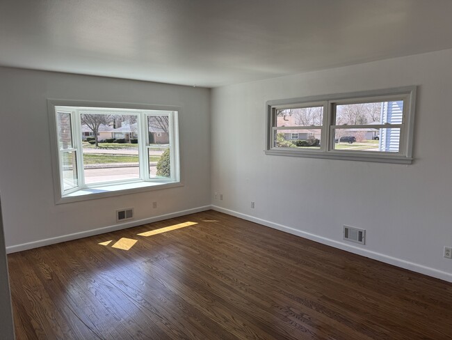 Living room - 10166 W Montana Ave