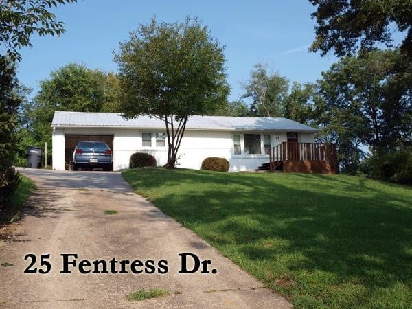 Photo - 25 Fentress Dr House