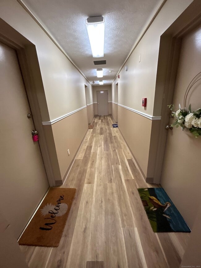 Photo - 159 Kings Hwy Unit 17