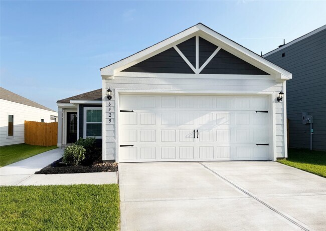 Building Photo - 6429 Autumn Equinox Dr