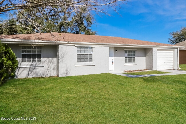 Photo - 1376 23rd Pl SW