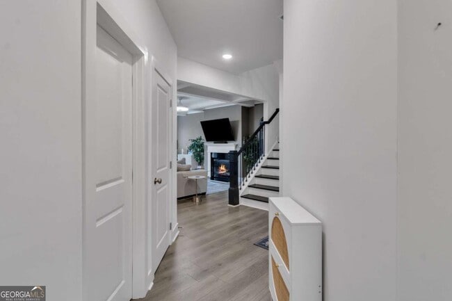 Photo - 7689 Baron Rd