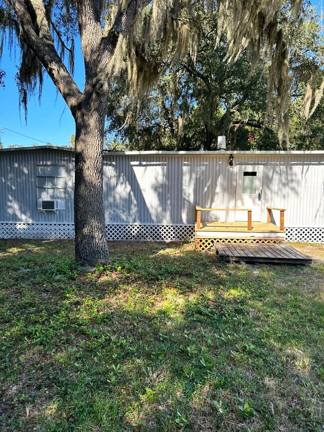 COMPLETELY RENOVATED MOBILE HOME Rental For Rent in Belleview, FL