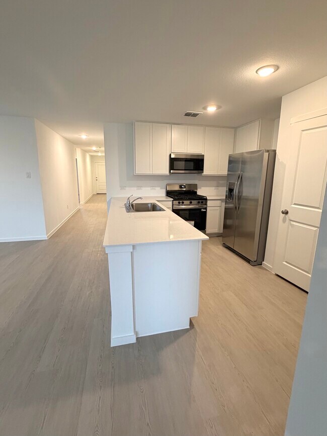 Photo - 3715 Longleaf Dr