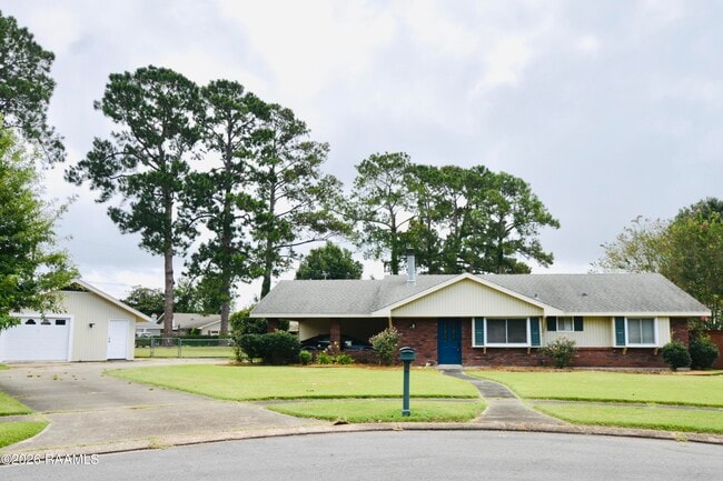 Building Photo - 101 Boxwood Dr