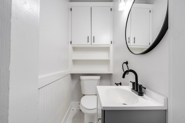 Photo - 1528 N Beard Ave