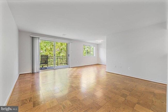 Photo - 10444 Rockville Pike Unit 302