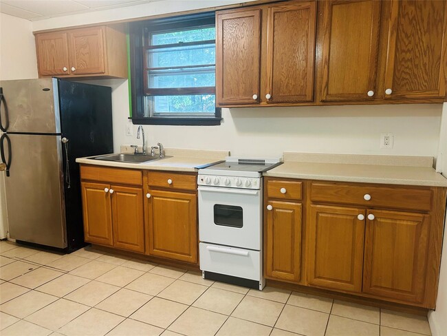 Photo - 38 Lake St Apartment Unit 2