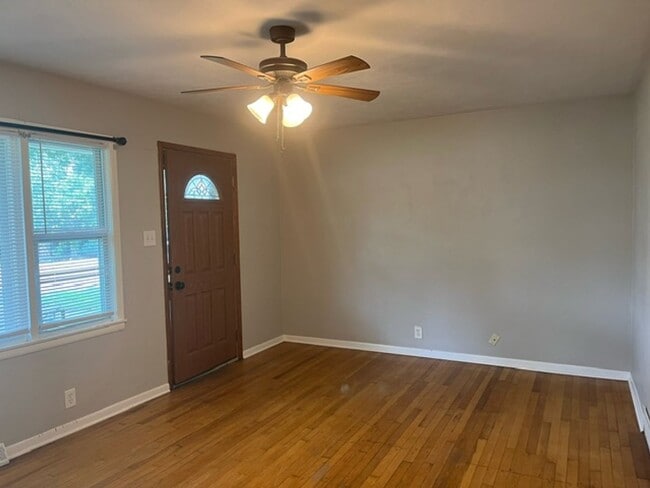 Photo - 202 Clinkscales Rd