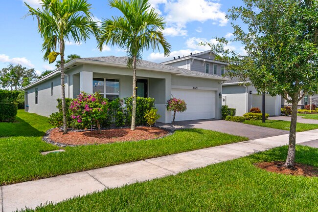 Photo - 11629 SW Lyra Dr.