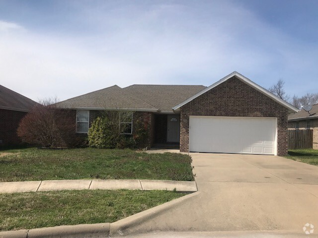 Building Photo - All Brick SE Springfield home for lease