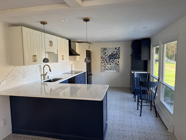 Photo - 17 Great Cove Dr