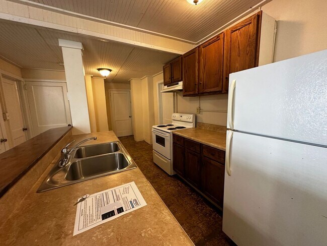 Photo - 2 Bedroom Walkable to Campus Pre-Leasing f...