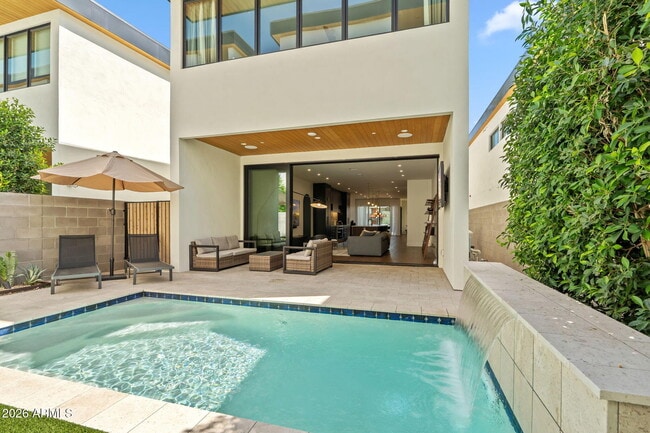 Photo - 6916 E 2nd St