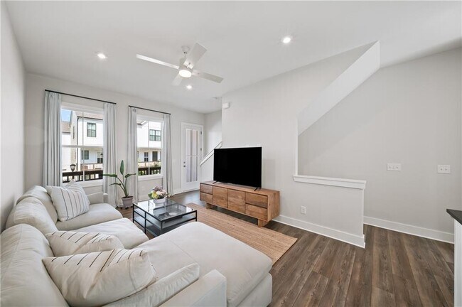 Photo - 1247 Zucchini Cir SE