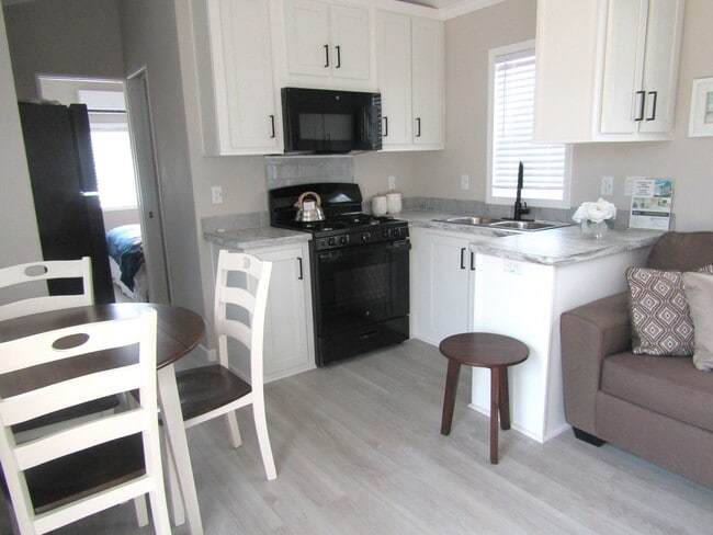 Photo - 279 Oak Harbor Camp