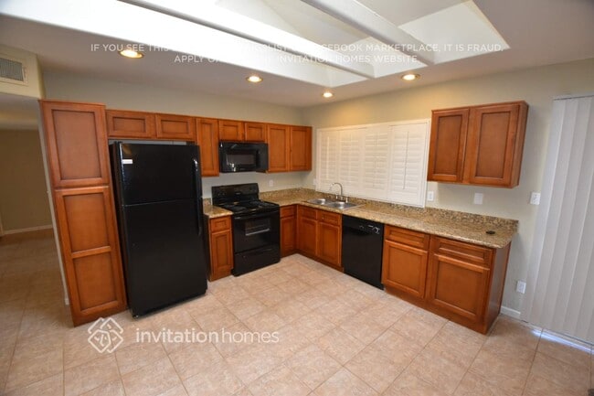 Photo - 2742 S Las Palmas