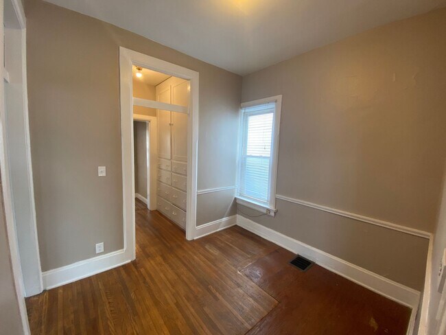 Photo - 1441 Worthington St Apartamento Unidad 1441.5 Up