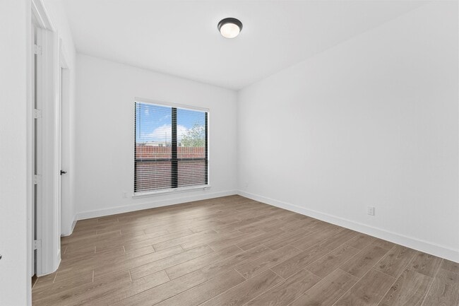 Photo - 1539 Spring Pl Dr