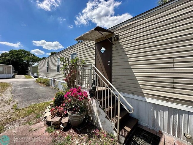 Photo - 12431 SW 5th St Casa