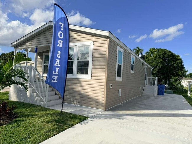 Photo - 5267 SW 32nd St