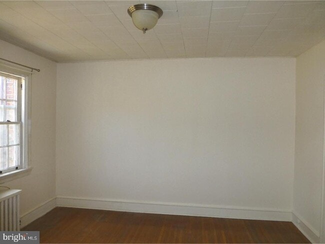 Photo - 209 S 7th Ave