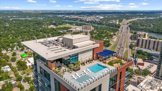 Photo - 84 East Ave Unidad 3806