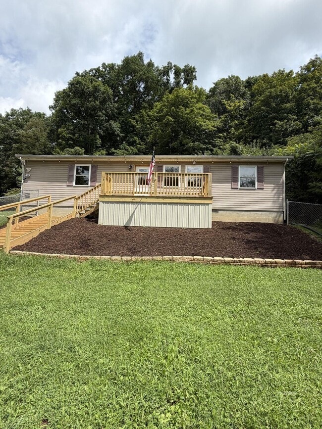 Photo - 2048 Georges Creek Rd