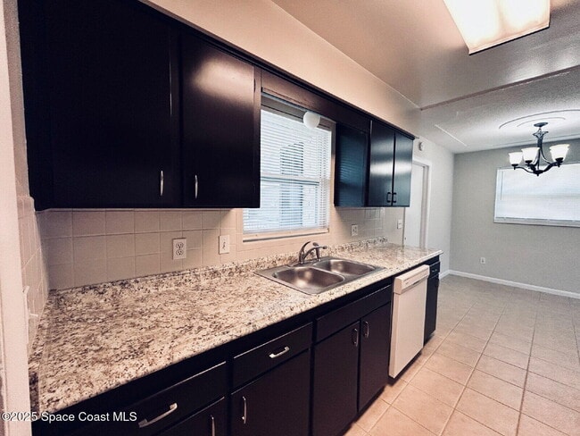 Photo - 1435 Belford Ct