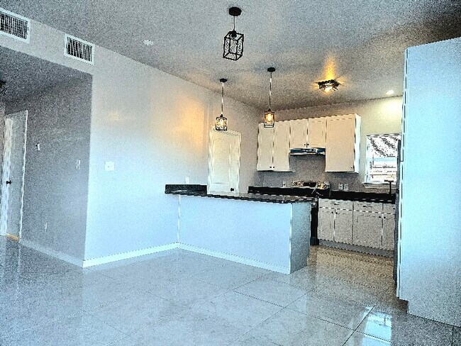 Photo - 2777 Chavarria St Unidad 1