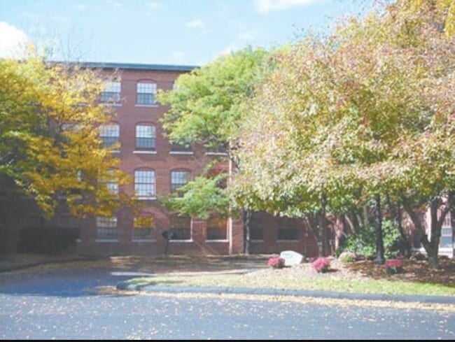 Photo - 335 Cypress St Unidad 4J