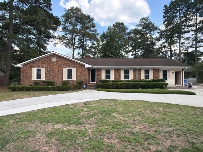 Building Photo - New Listing!!