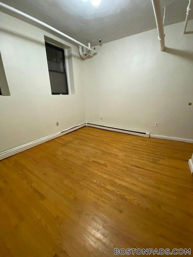 Photo - 115 St Stephen St Unidad B-2