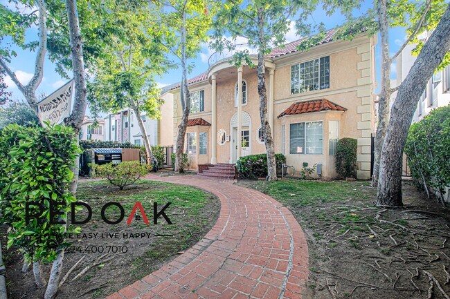 Photo - 723 S Mansfield-204 Unit 204
