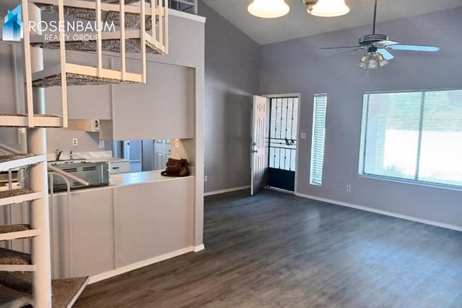 Photo - Beautiful 2-Bedroom Townhome with Loft in Quail Creek!