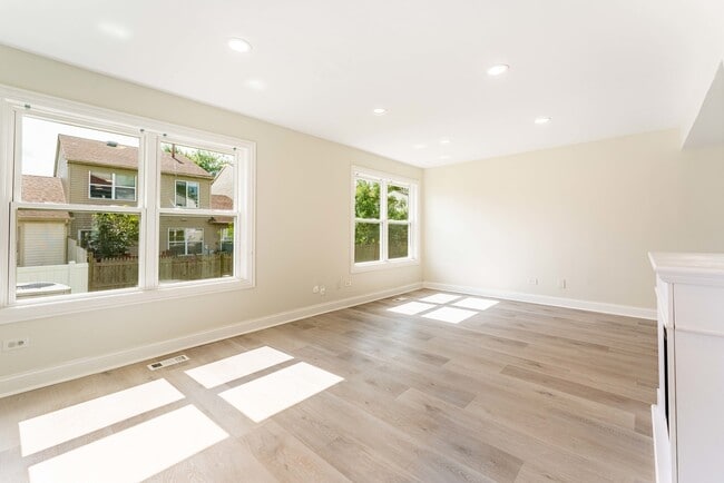 Photo - 1430 Ash Ct