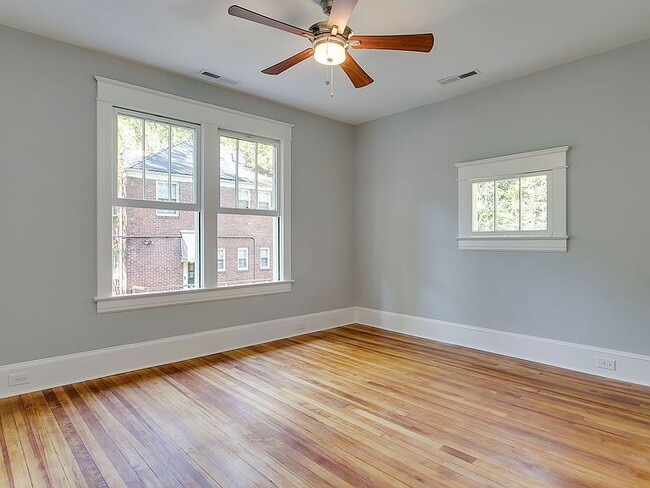 Photo - 926 W Trinity Ave