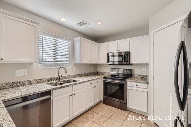 Photo - 7926 S 67th Dr