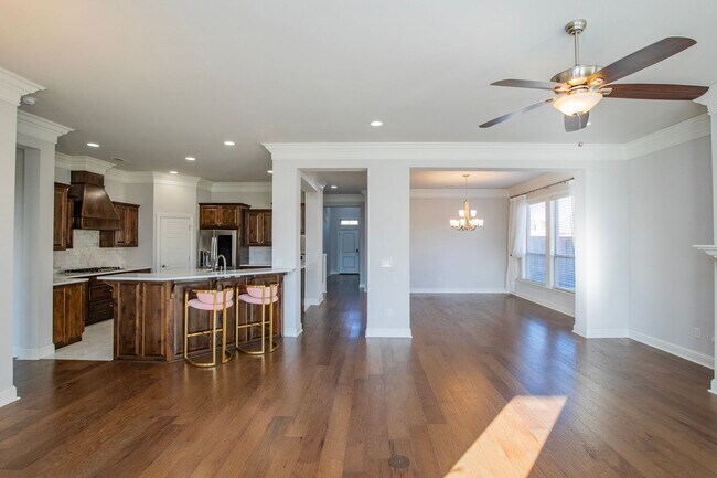 Photo - ***1601 SW Edinburgh Avenue***