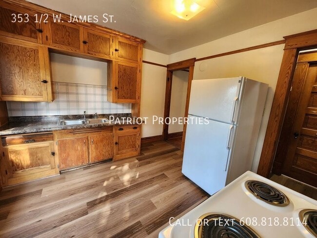 Building Photo - 353 1/2 W. James St.-