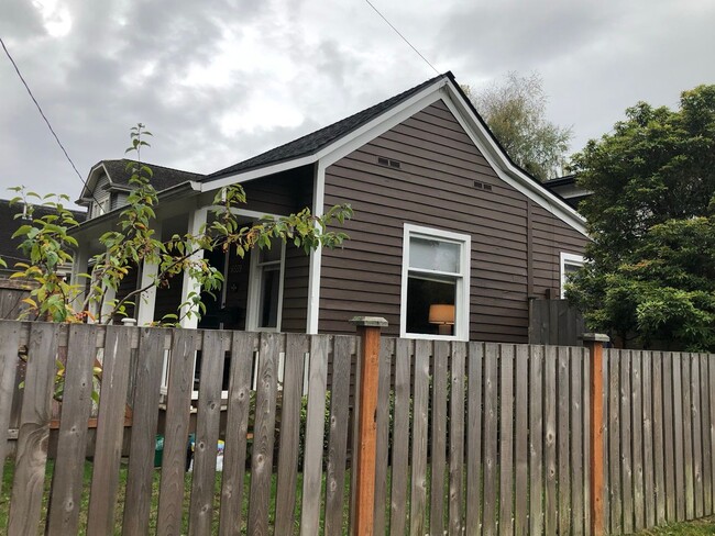Photo - Adorable Two-bedroom Ballard Cottage