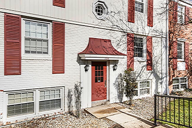 Building Photo - 728 Garland Cir Unit F